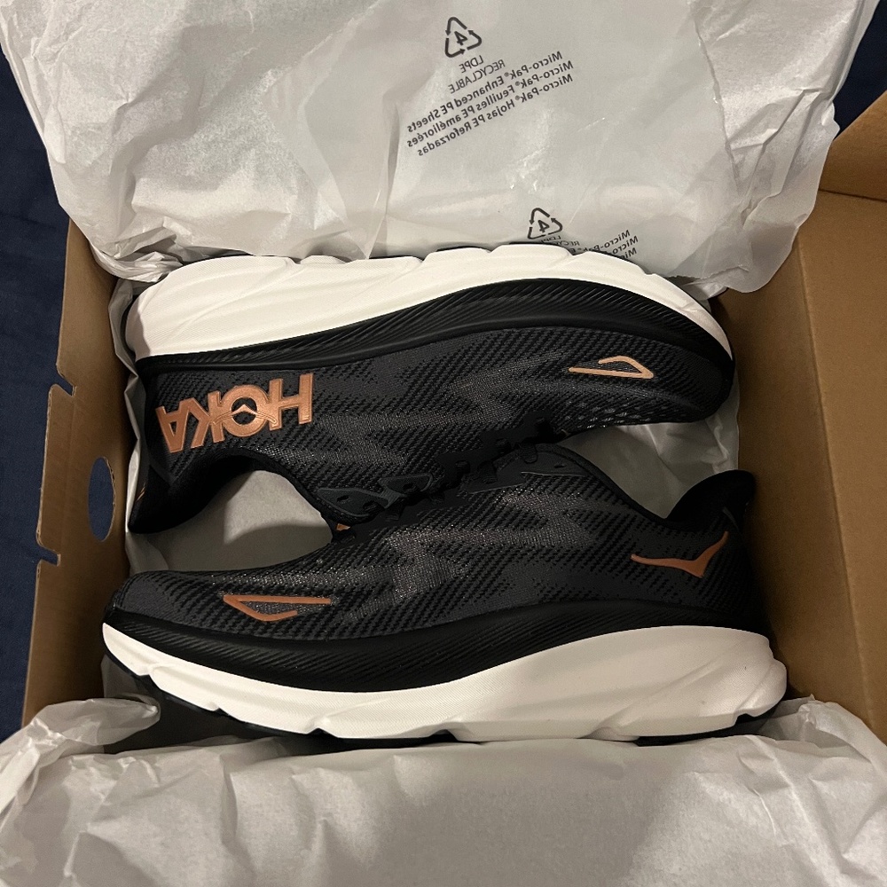 Hoka Clifton 9 Womens 8.5 Black